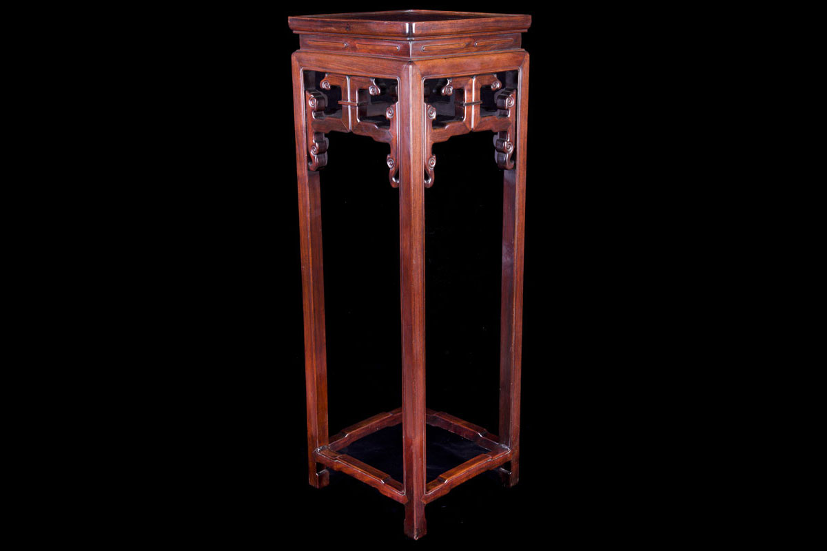 Jiaqing pedestal